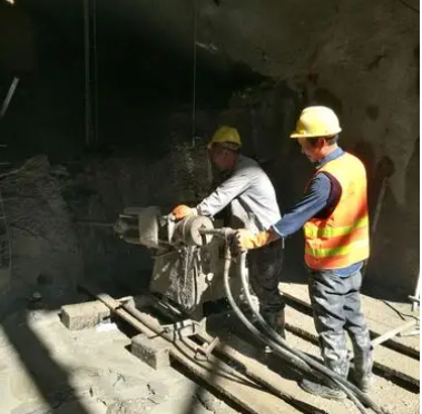 青松乡水下抗分散灌浆料特点 水下不分散注浆料介绍